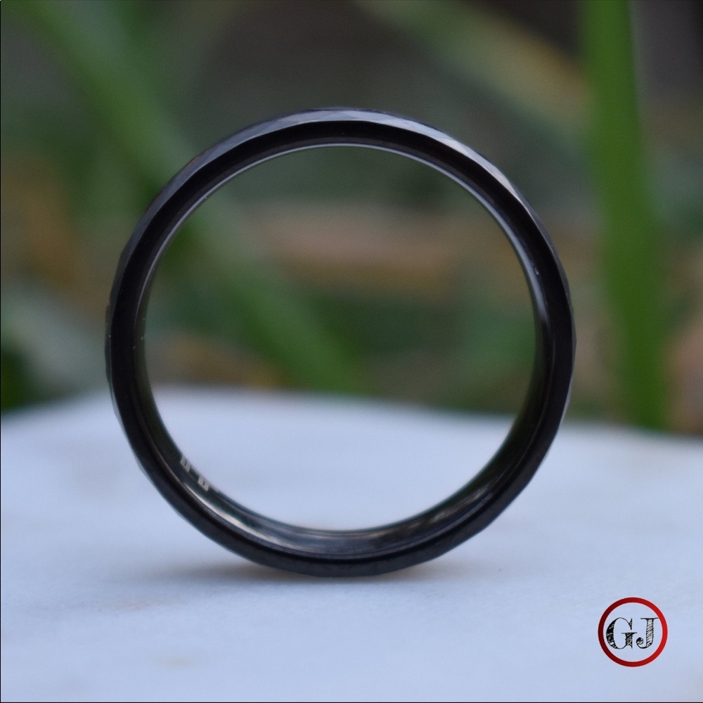 Hammered Tungsten Men’s Wedding Ring (Black, Silver, & Rose Gold Accent) - Picture 8 of 11